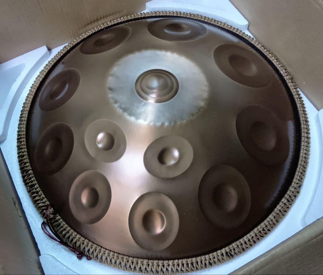 ハンドパン 56センチ 12音 A＝432Hz Dマイナー 音程合ってます - メルカリ