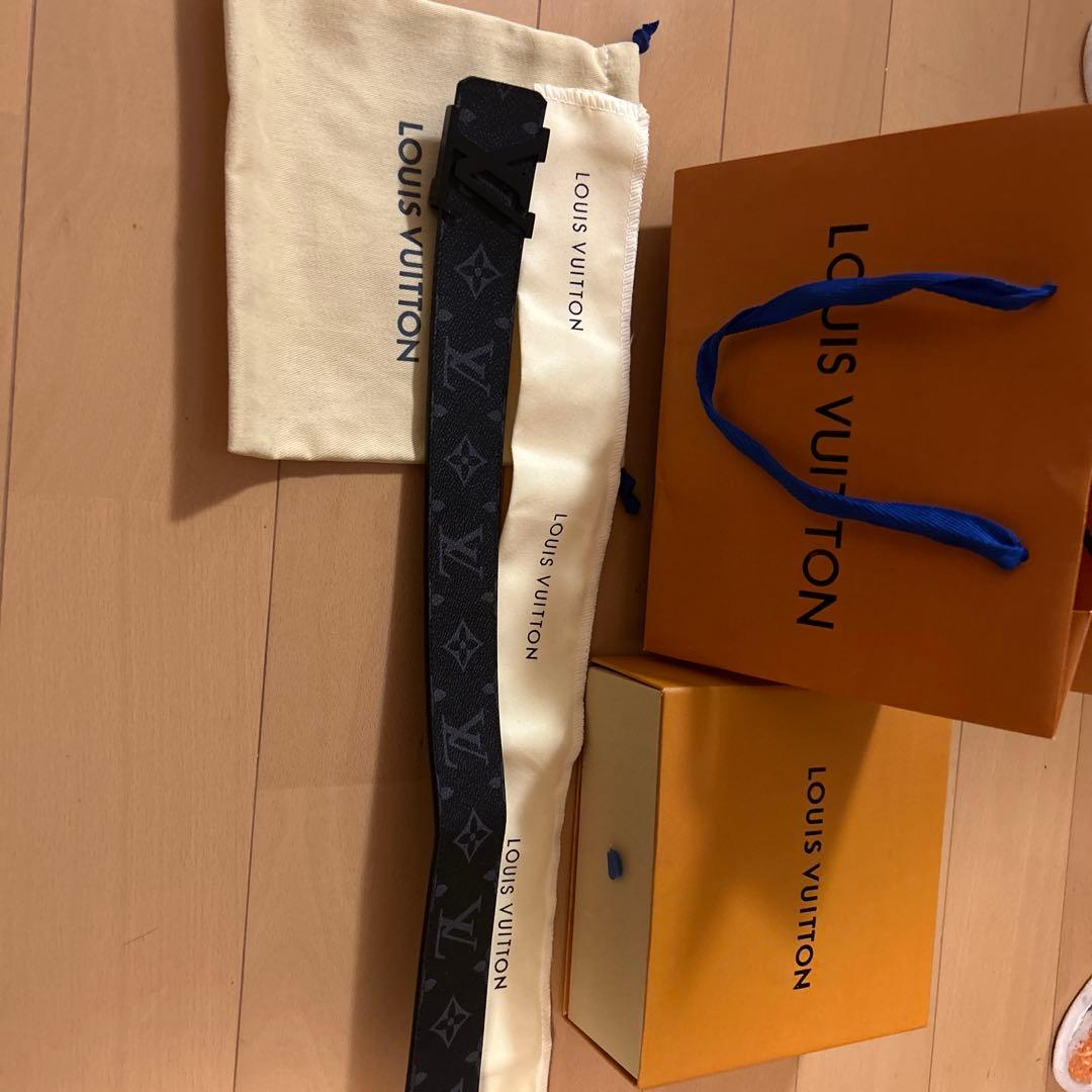ルイ・ヴィトン ブラックモノグラムベルト（小物付き）