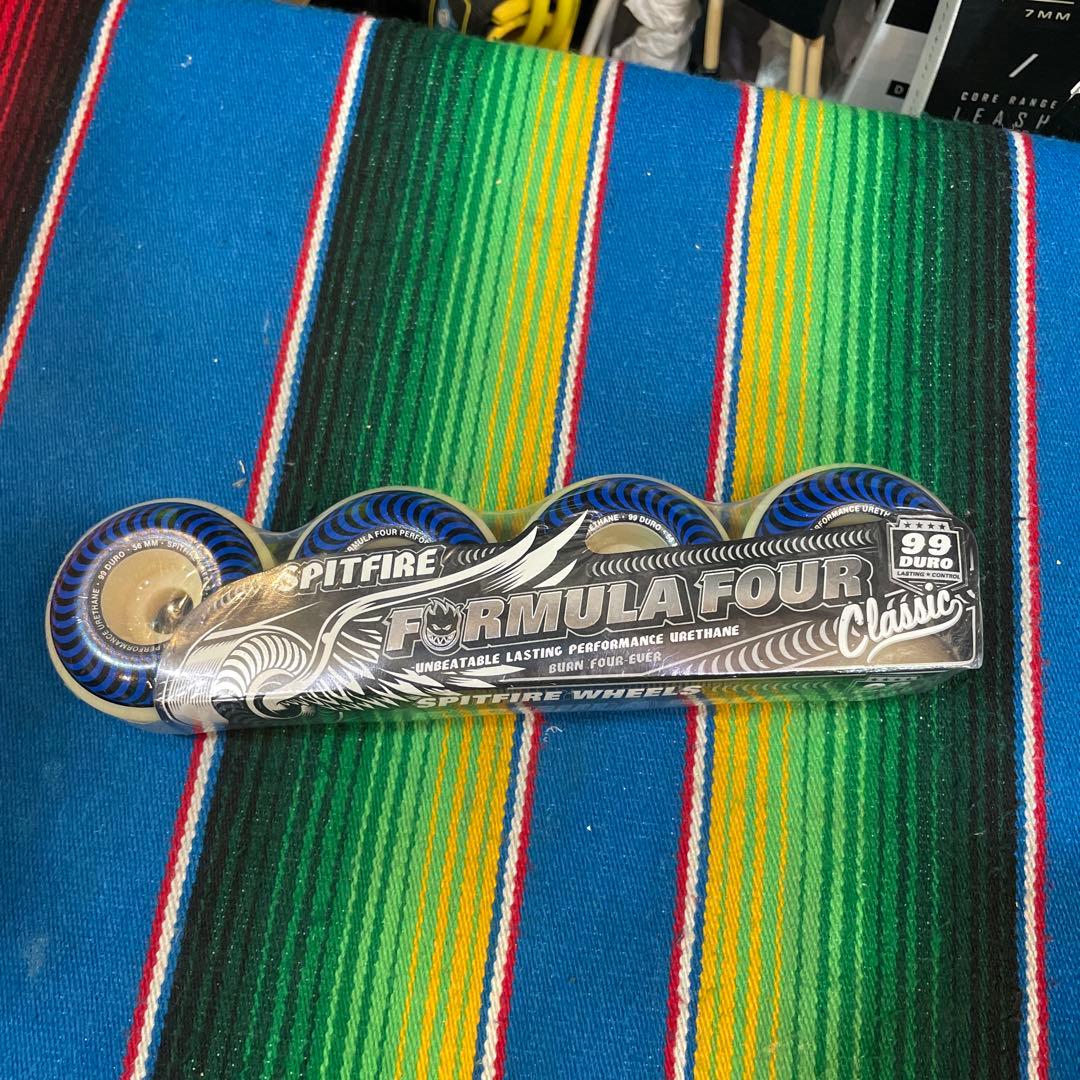 SPITFIRE FORMULA FOUR 99D ウィール 4個入り56mm