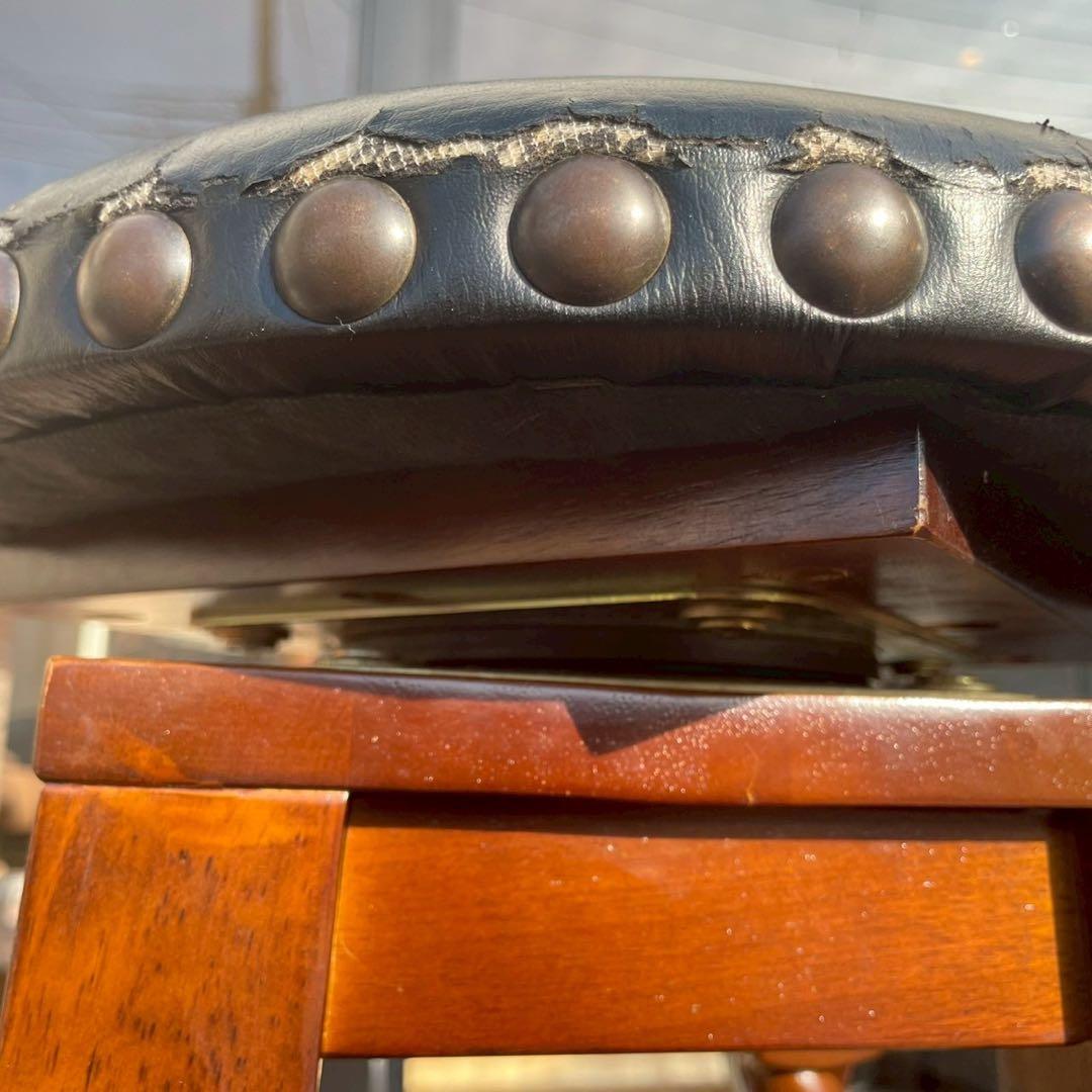 バースツール　回転式　木製　レトロ　黒　イタリア製　ツイストレッグ