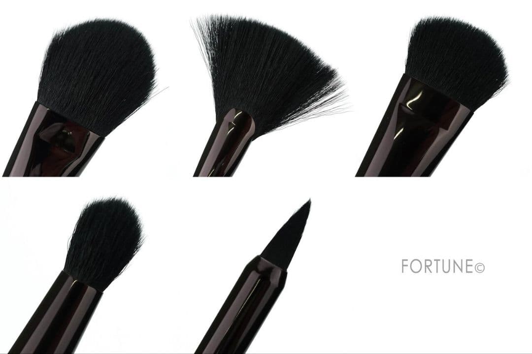 新品未使用ローラメルシエ メイクブラシセット　トラベルサイズ 　クリスマスコフレ