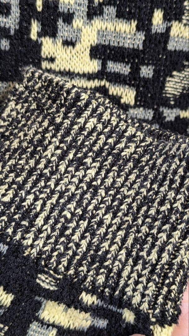 【美品】ストーンアイランド　セーター