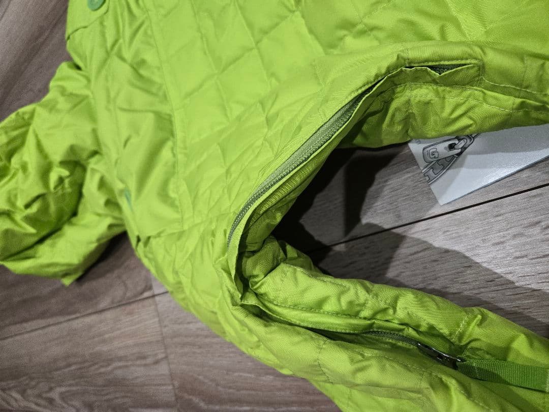 新品未使用　BURTONスキーウェアLサイズ