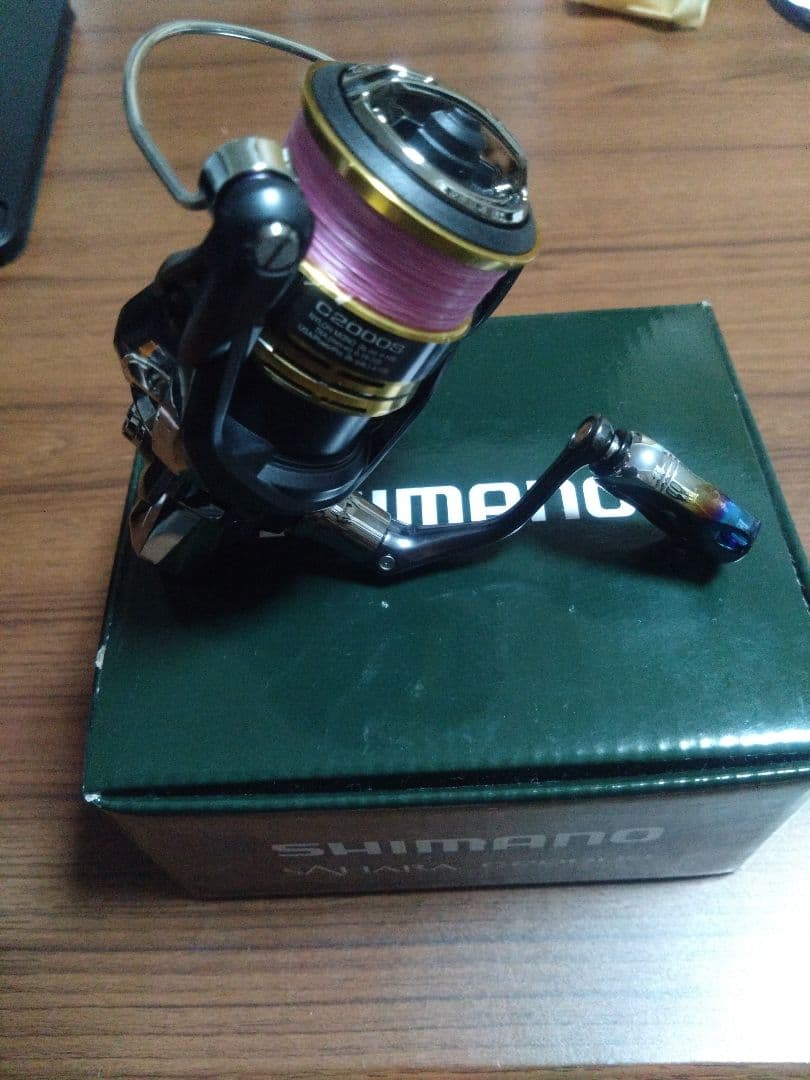 SHIMANO　SAHARA　C2000S カスタムリール