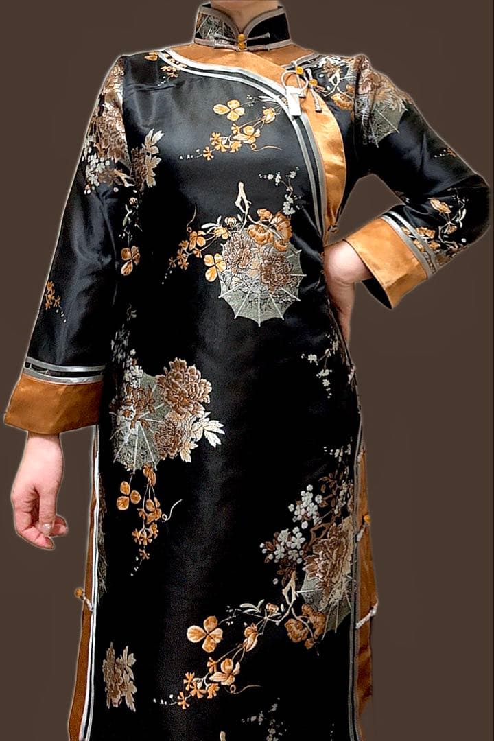 新品未使用 中綿入り ロングチャイナドレス 黒サテン × 金銀梅花柄 長袖