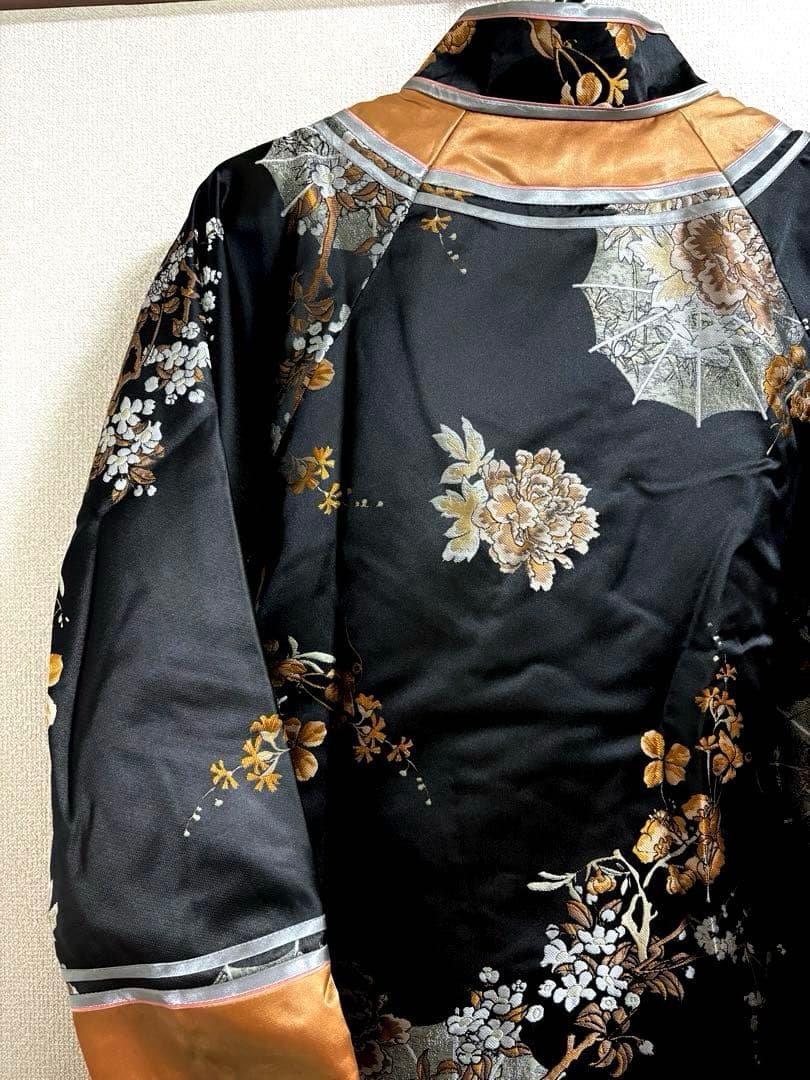 新品未使用 中綿入り ロングチャイナドレス 黒サテン × 金銀梅花柄 長袖