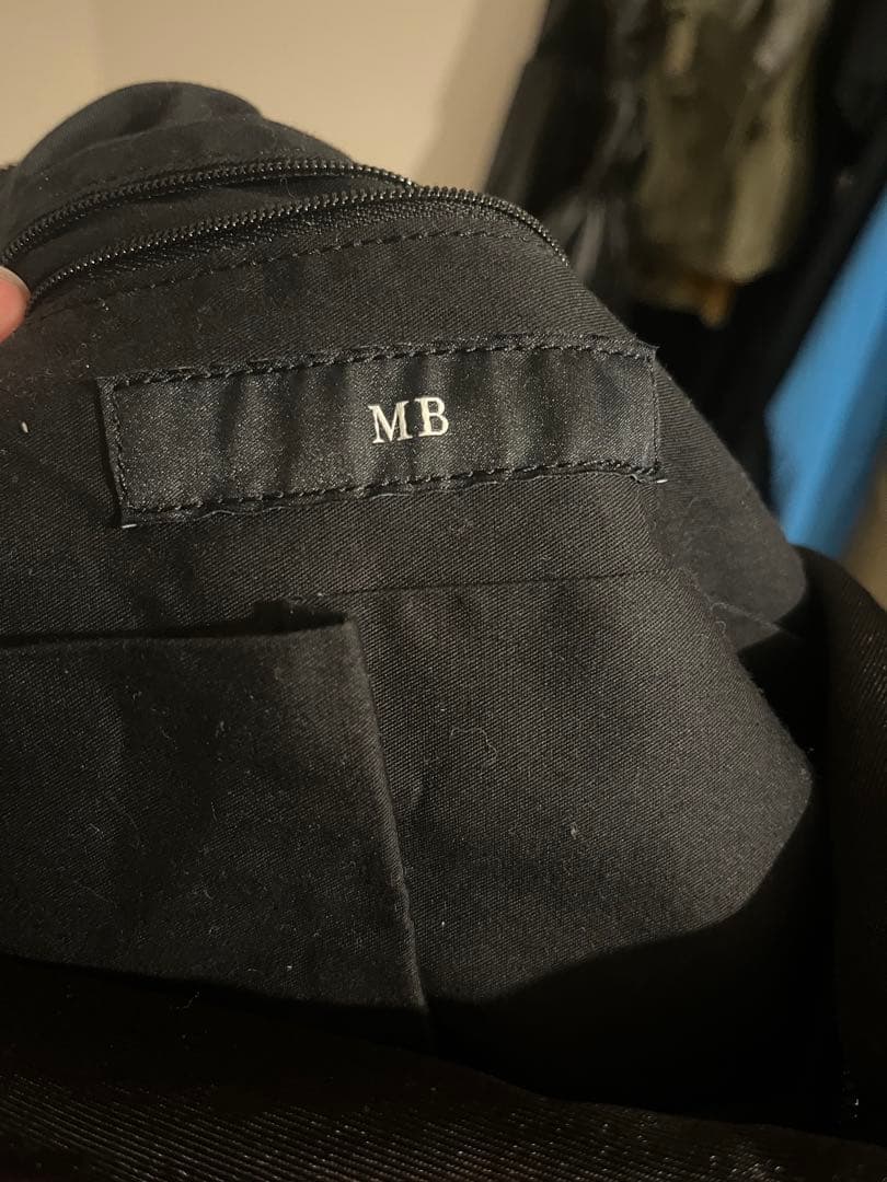 MB ULTIMATE FABRIC ハーフムーンボディバッグ BIG