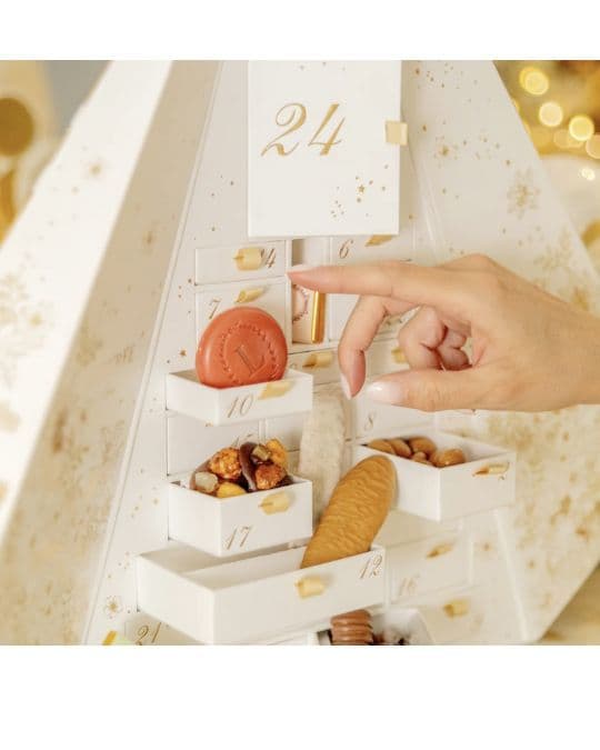 ラドュレ　アドベントカレンダー2025　LADUREE(中身あり)