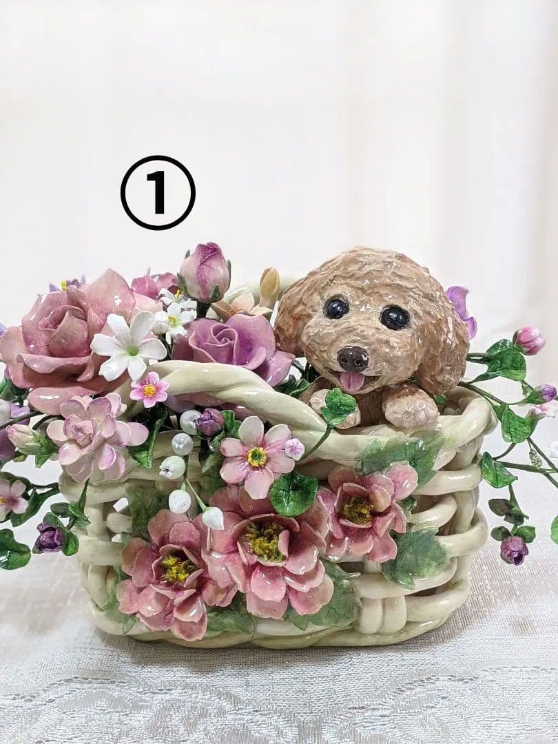 【ひろりん】クレイフラワー♥かごにお花とプードル♥ハンドメイド