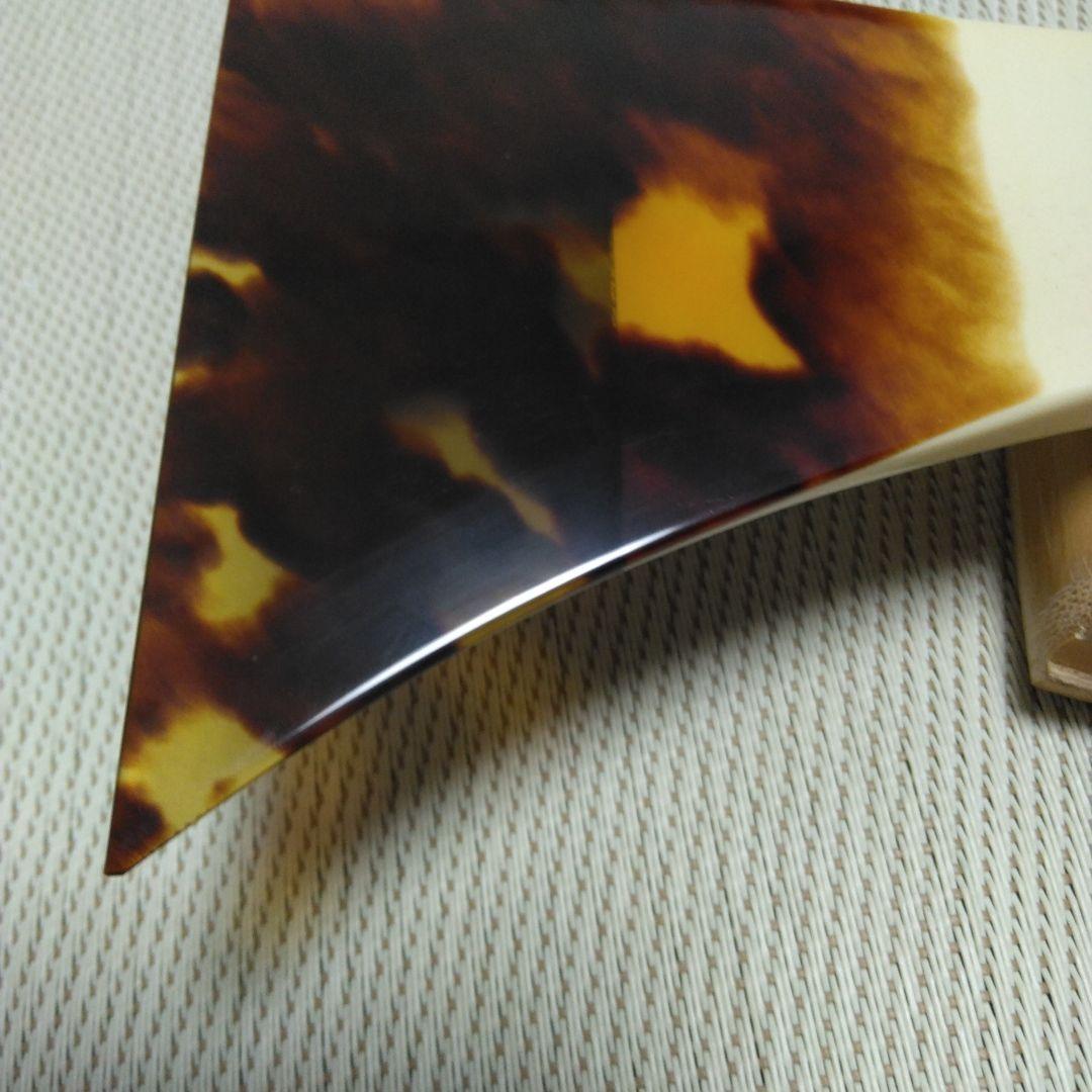 天然水　高山製　本鼈甲　一枚甲三味線バチ