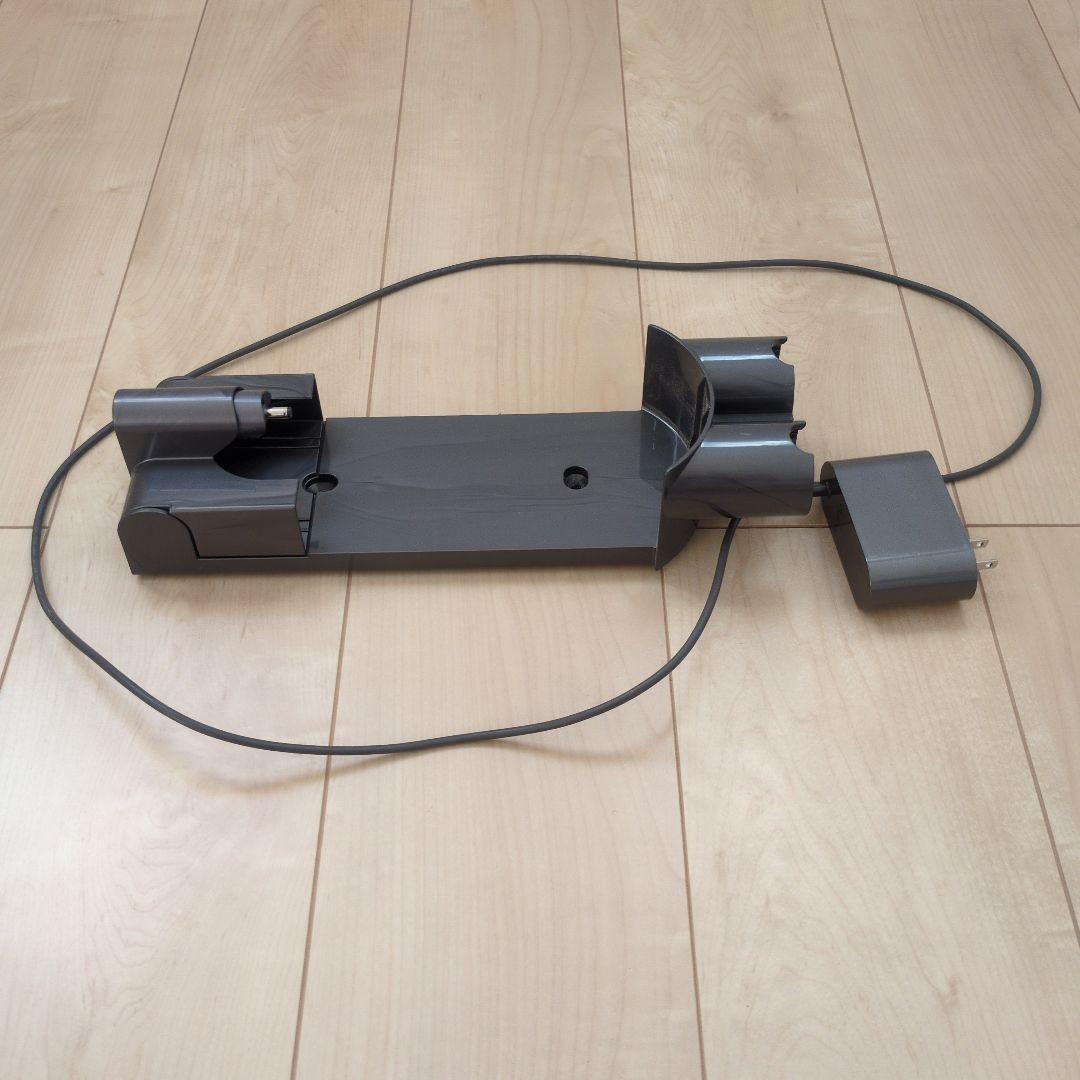 Dyson V8 Slim Fluffy サイクロン式クリーナー SV10