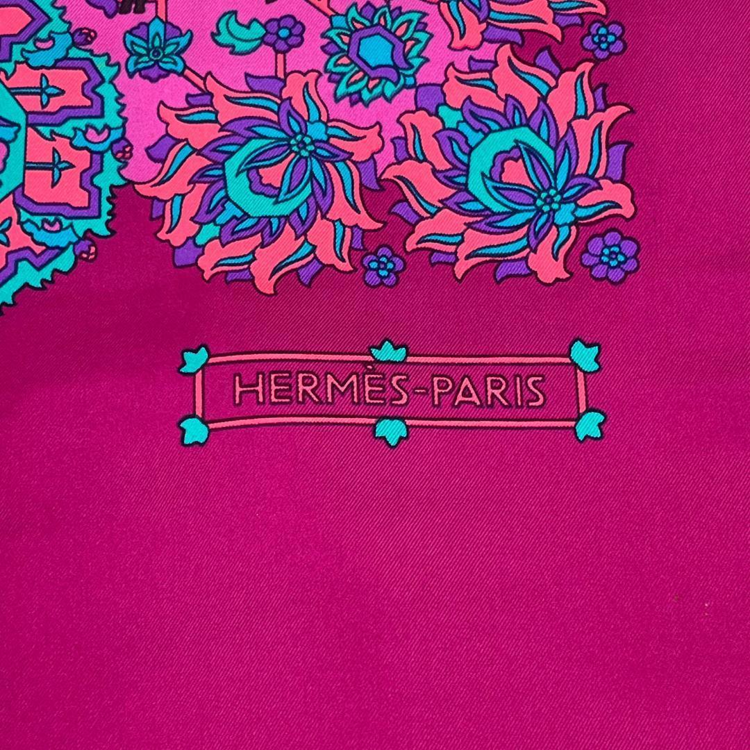 美品✨エルメス　HERMES　カレ　大判ストール　馬　スカーフ　ピンク