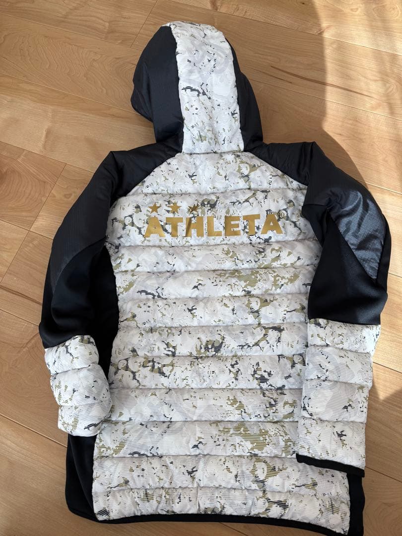 ATHLETA フード付きダウンジャケット 150サイズ