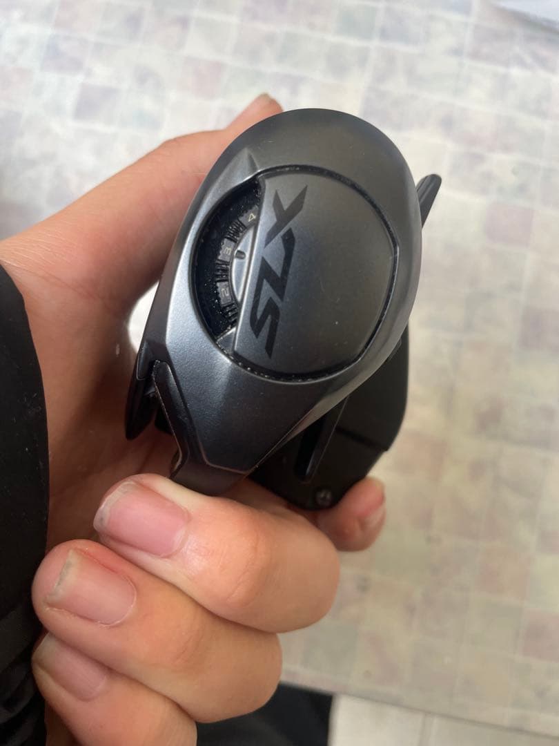 リール 19 SLX MGL