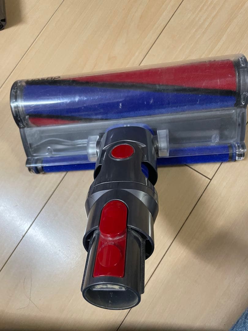 Dyson V8 コードレス掃除機　fluffy extra