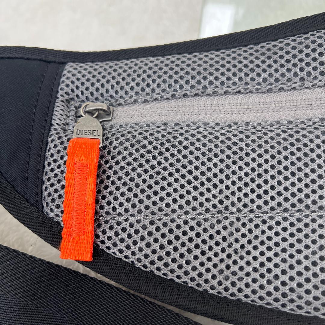 《クール》DIESEL ディーゼル CROSSBODY ボディバッグ 黒