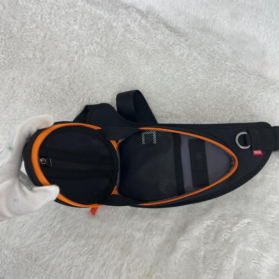 《クール》DIESEL ディーゼル CROSSBODY ボディバッグ 黒