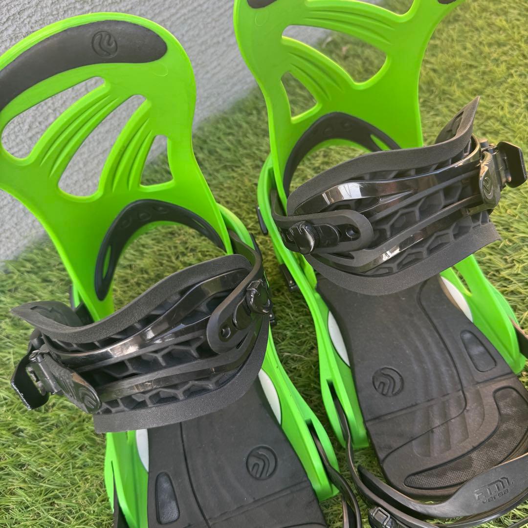 希少カラー　FLUX DS バインディング グリーン SM