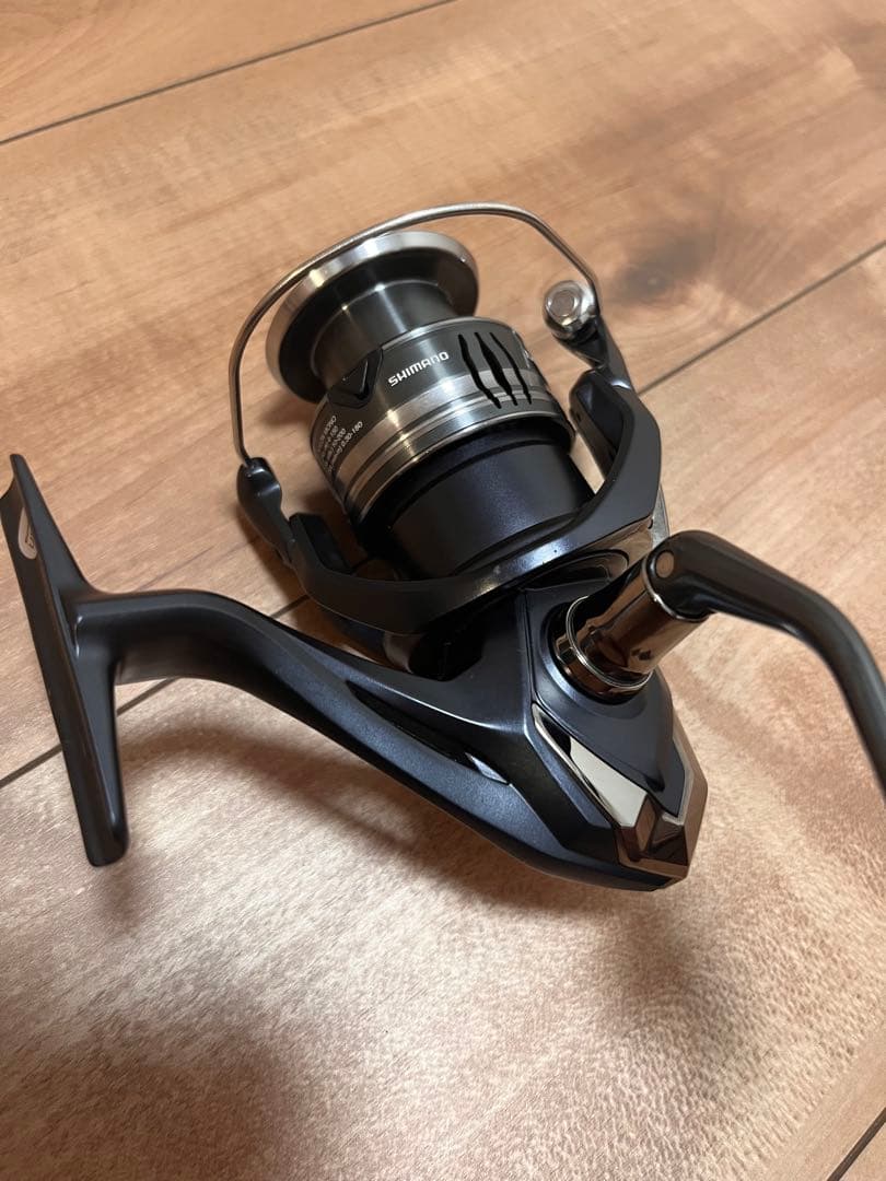 Shimano ミラベル4000XG 黒/シルバー