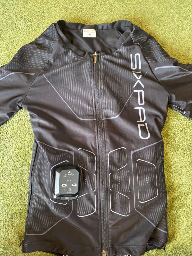 YU “YU” H シックスパッド パワースーツ レディース上下Mサイズ