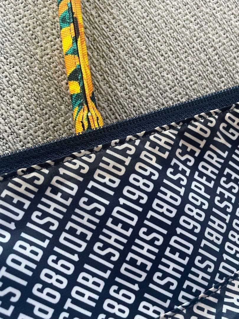 極美品【パーリーゲイツPEARLY GATES】ひまわり ロッカーバッグnavy