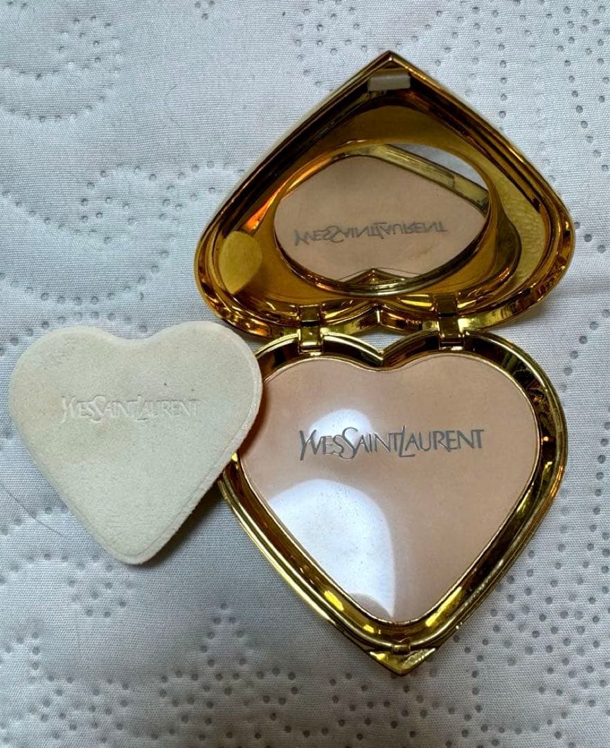 イブサンローラン ジュエルコンパクト プレストパウダー ピンクハート