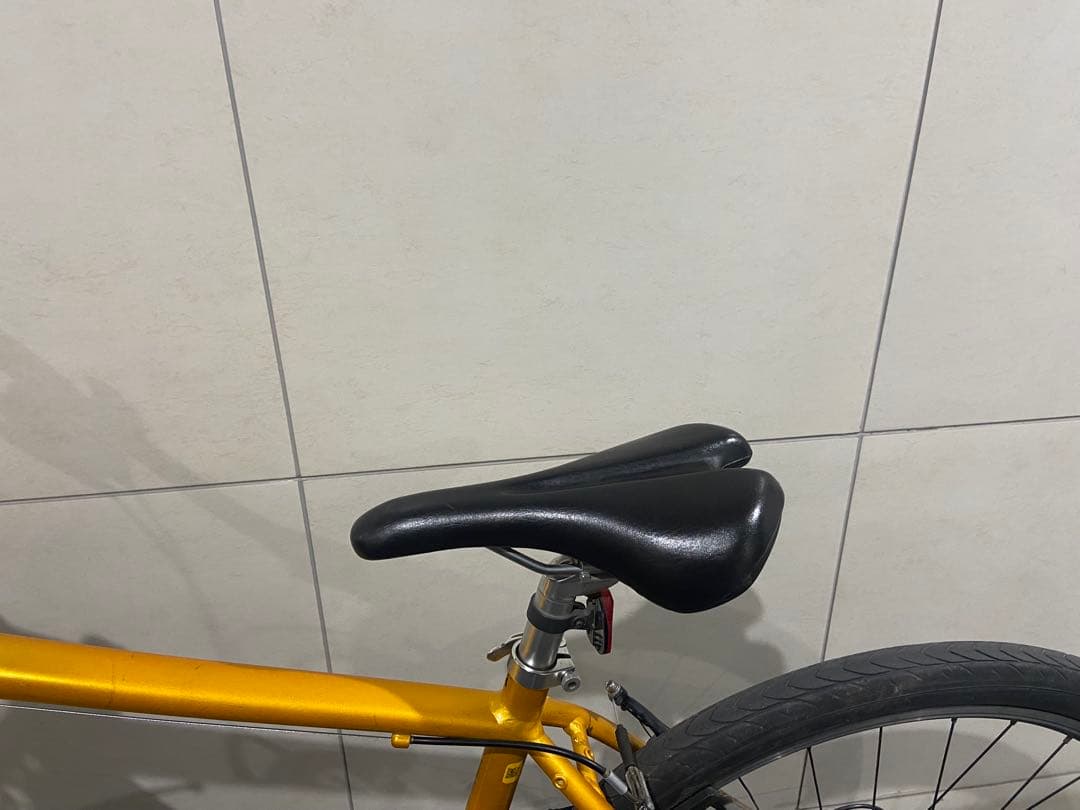 GIANT GRAVIERクロスバイク　ジャイアント　グラビエescape r3