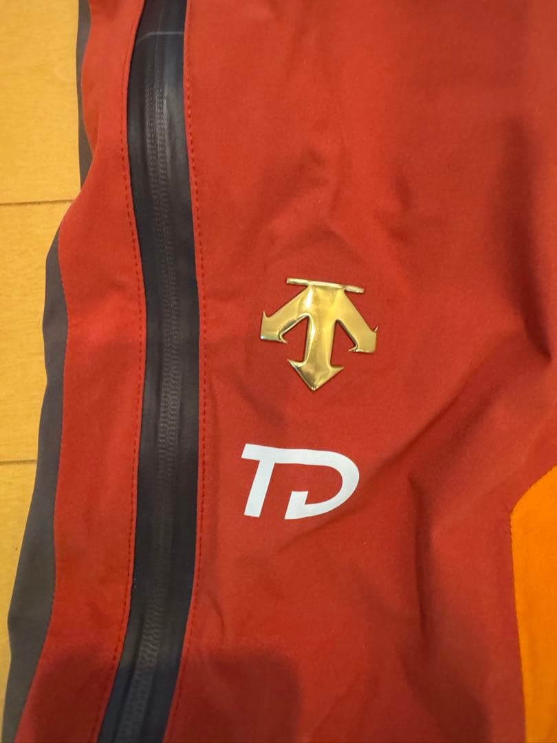 TEAM DESCENTE スキーウェアー　2024/2025