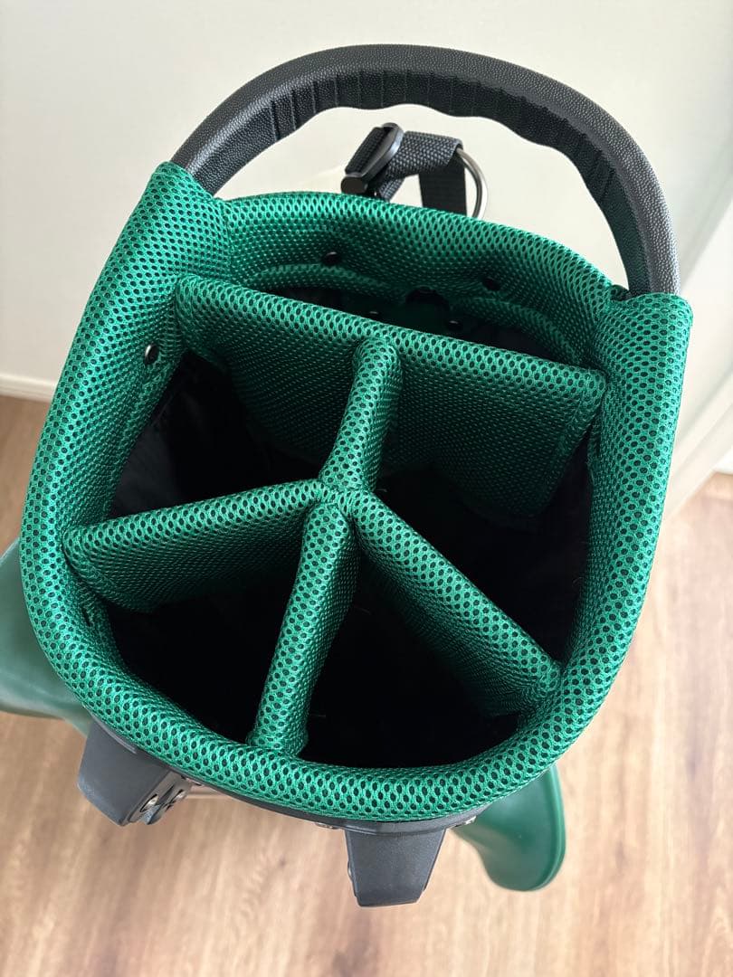 2025年モデル マスターバニー キャディバッグ