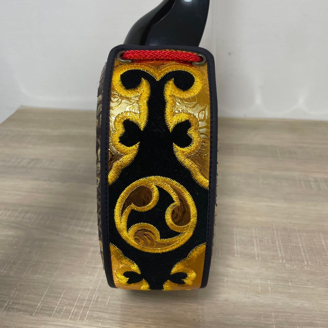 ★美品★ 沖縄三線 本蛇皮 三味線 胴巻き 和楽器　本蛇革