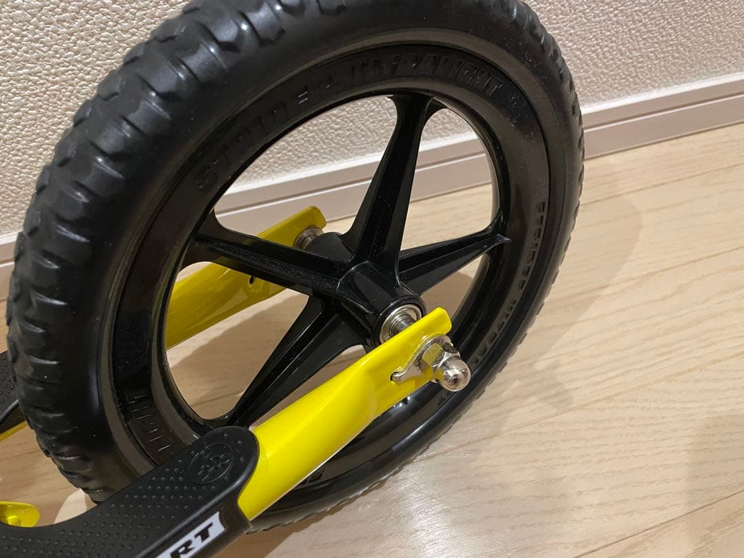 美品　12インチストライダー（STRIDER）⭐︎キャリーバッグ付き