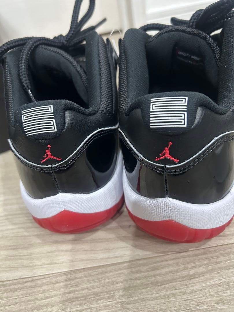 新品未使用！エアージョーダン11 レトロ　ロー　ブレッド　25.5cm