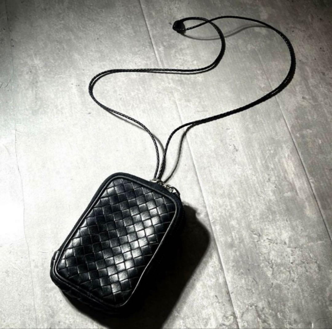 ボッテガヴェネタ ラムレザー シガレットケース ストラップ付 イントレ