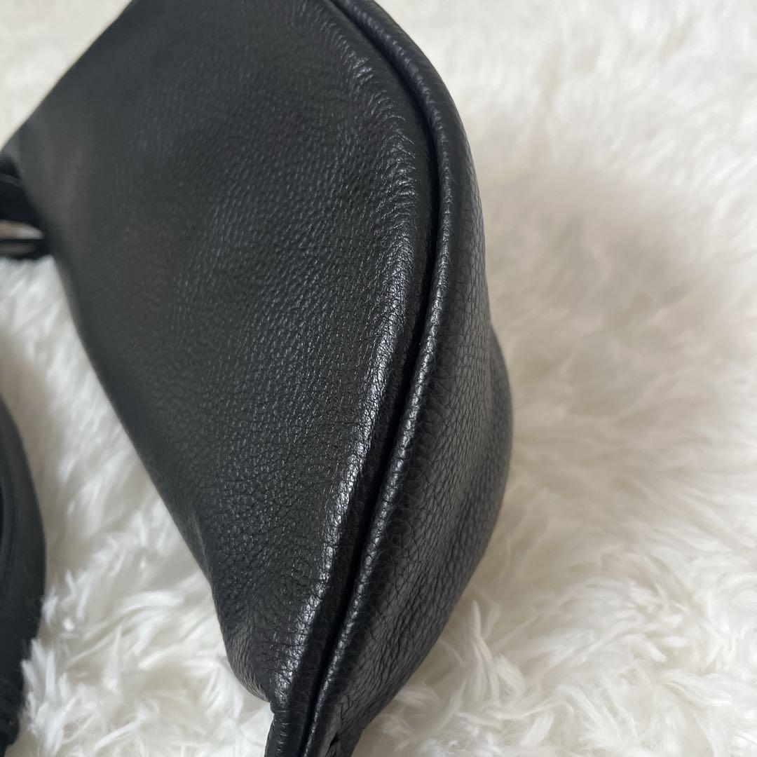 COACH ブラック ボディバッグ・ウエストポーチ レザー　ゴールド金具