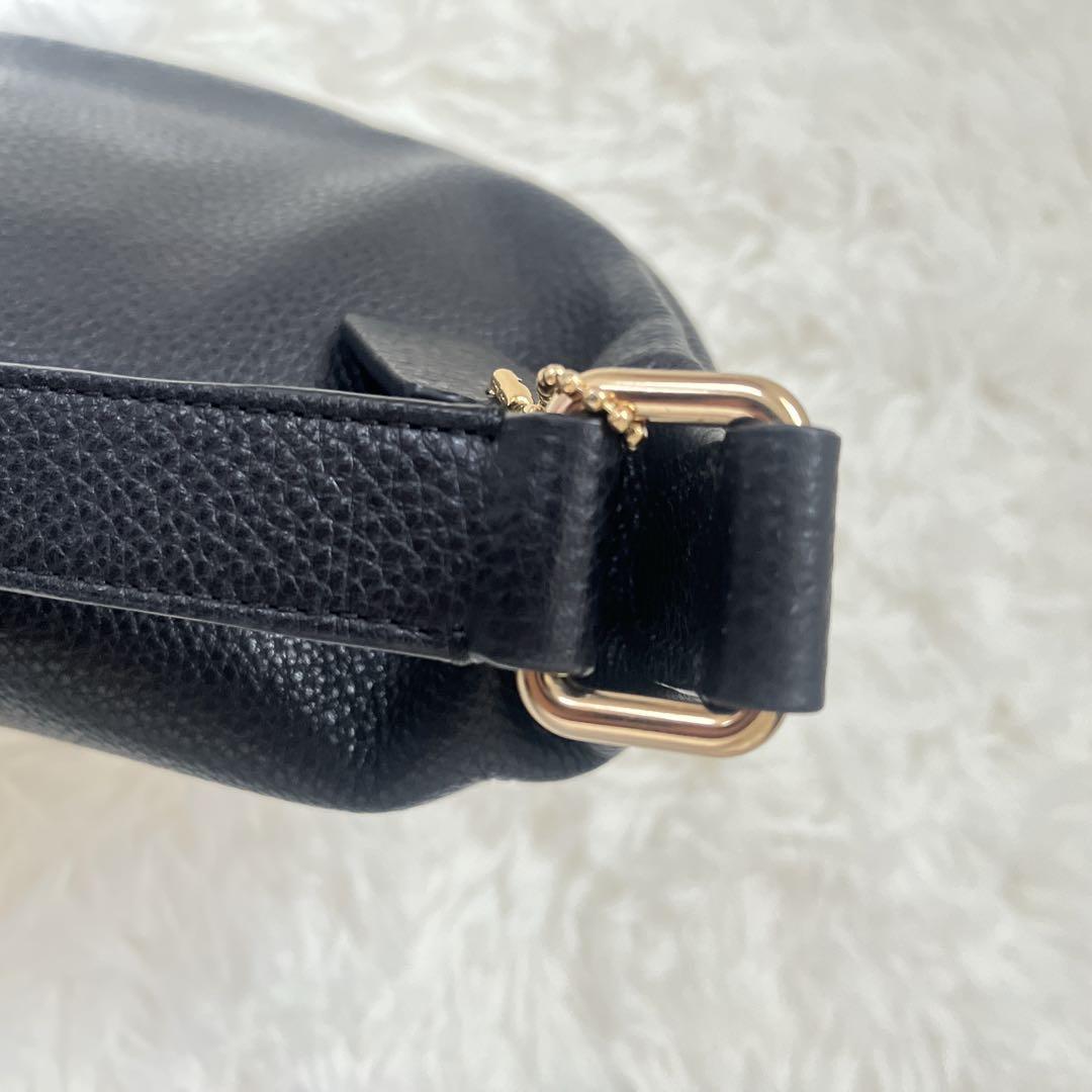 COACH ブラック ボディバッグ・ウエストポーチ レザー　ゴールド金具