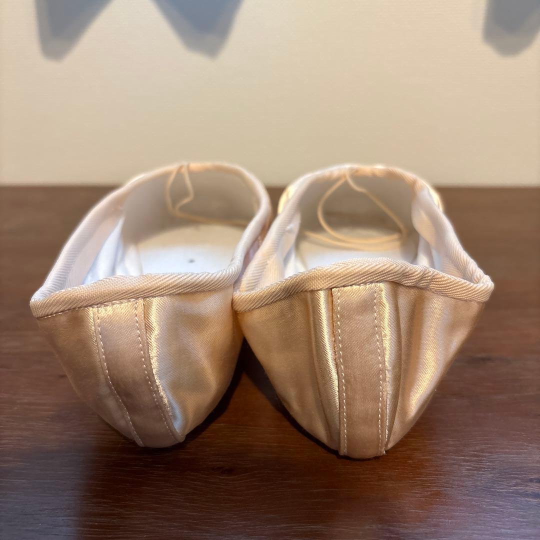 Nikolayトゥシューズ 3007サイズ5 1/2 幅XXXXX 硬さM - メルカリ