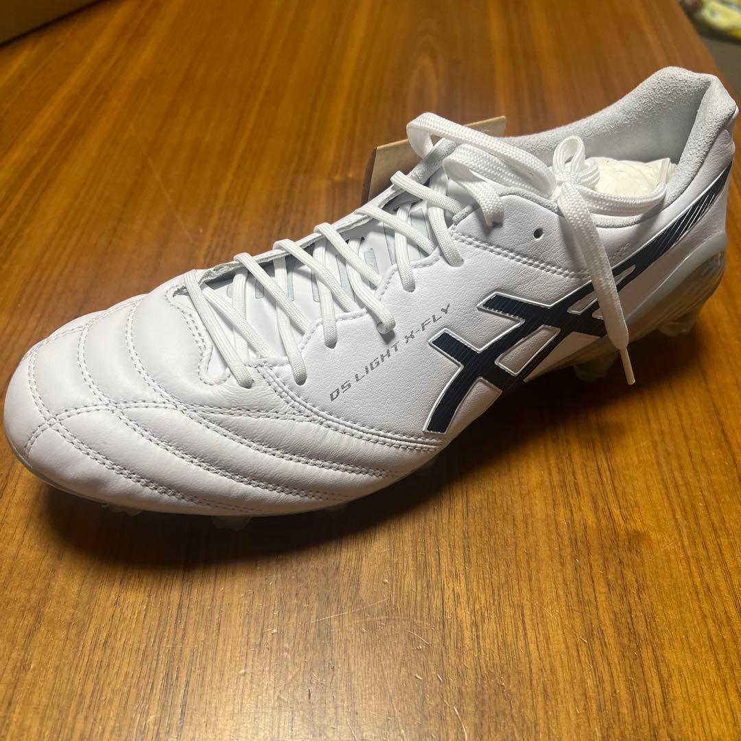 ASICS DS LIGHT X-FLY ホワイト/ブラック