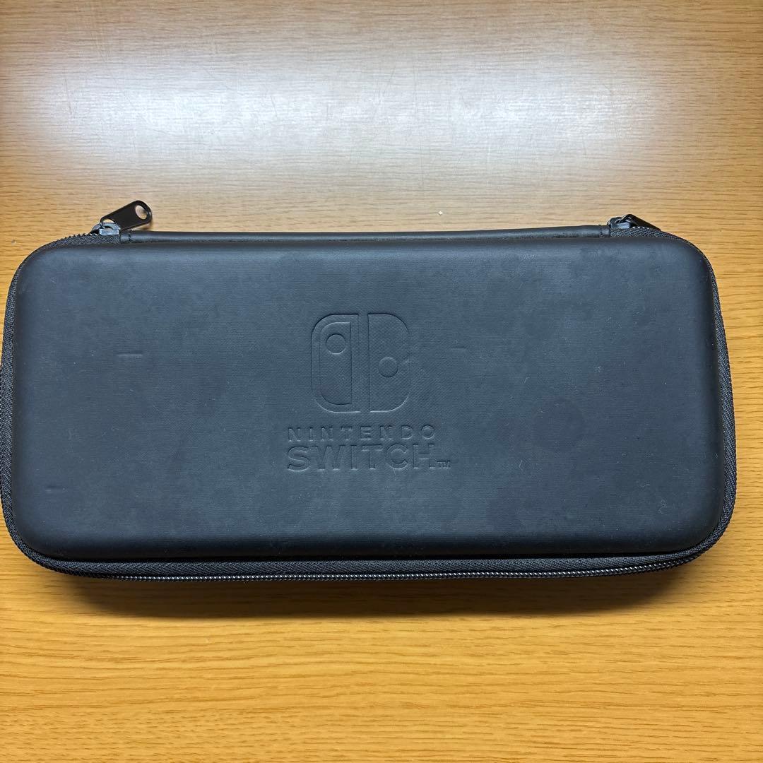 Nintendo Switch 本体のみとキャリングケース