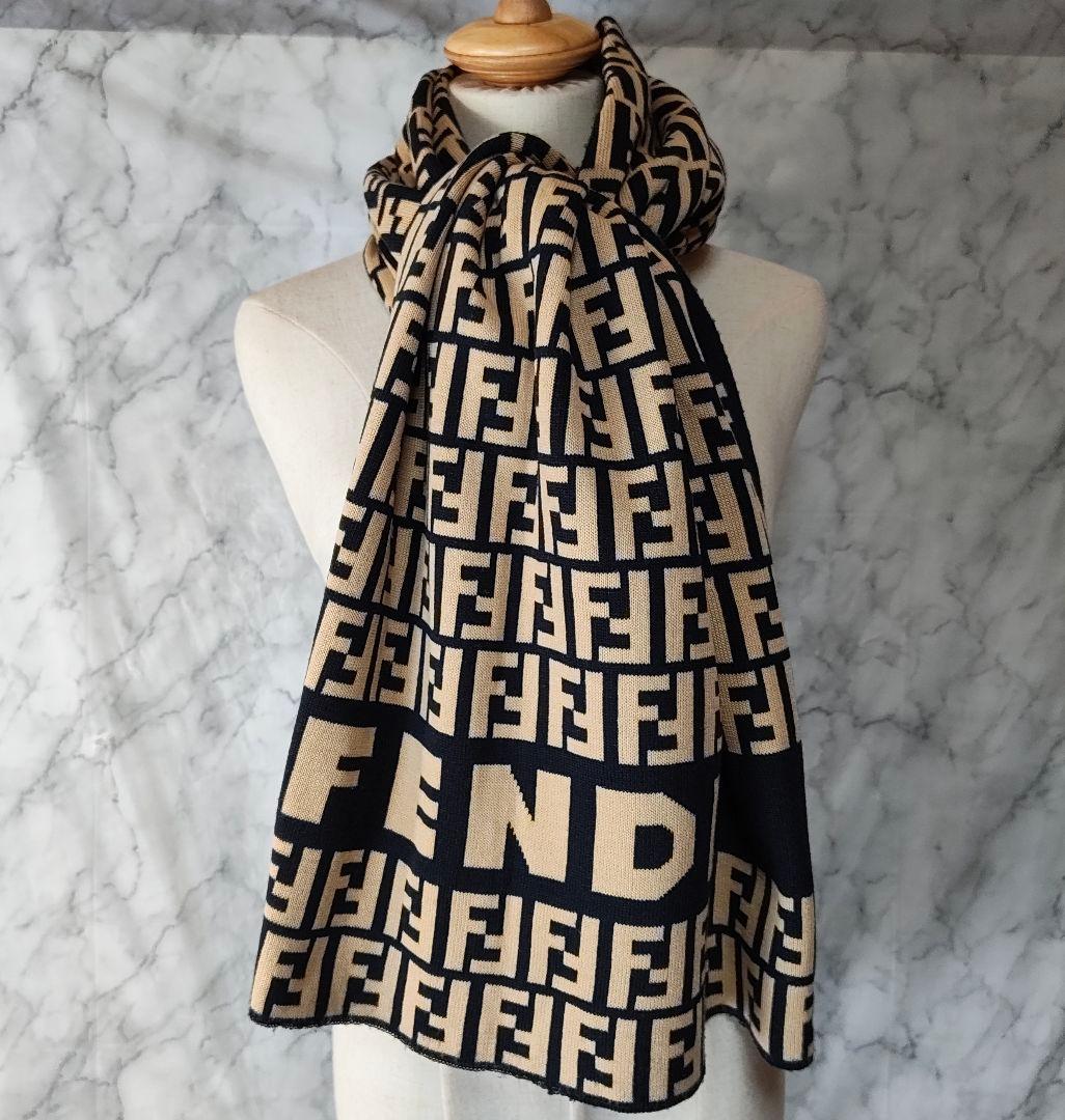 【FENDI】ズッカ柄 BIGフェンディロゴ WOOL ニット 大判 ストール