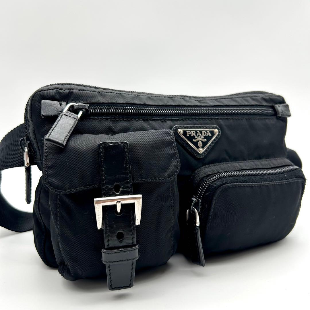 【極美品 】PRADA ウエストバッグ ナイロン ボディバッグ 三角プレー 黒