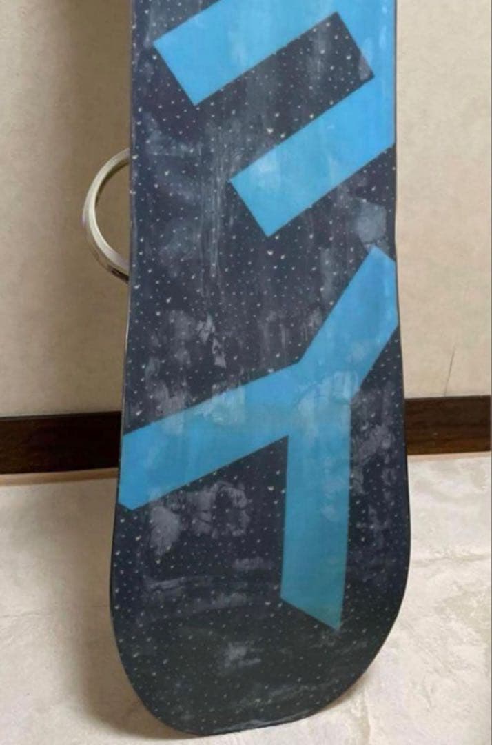 お正月特価‼️YESブラック系スノーボード FLUXホワイトバインディング