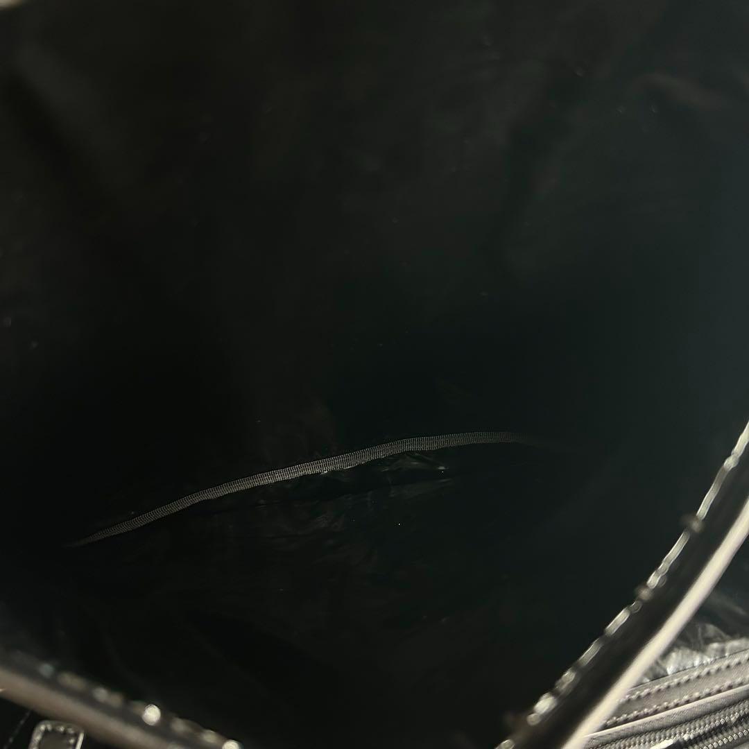 未使用級　ヴィーコレクティブ　リュック　キルティング　ナイロン　ロゴ　A4収納◎