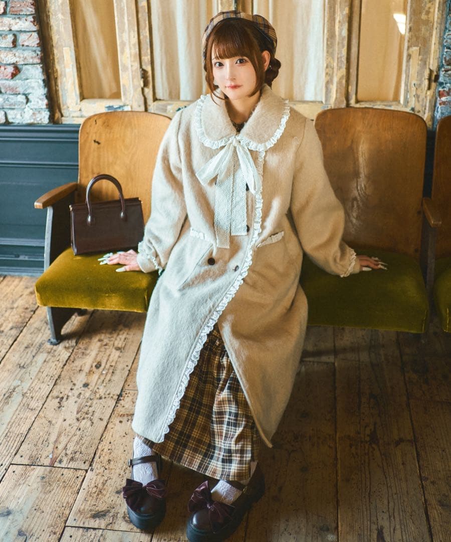 再度値下げしました！クティールとレトロ　コットンレースシャギーロングコート