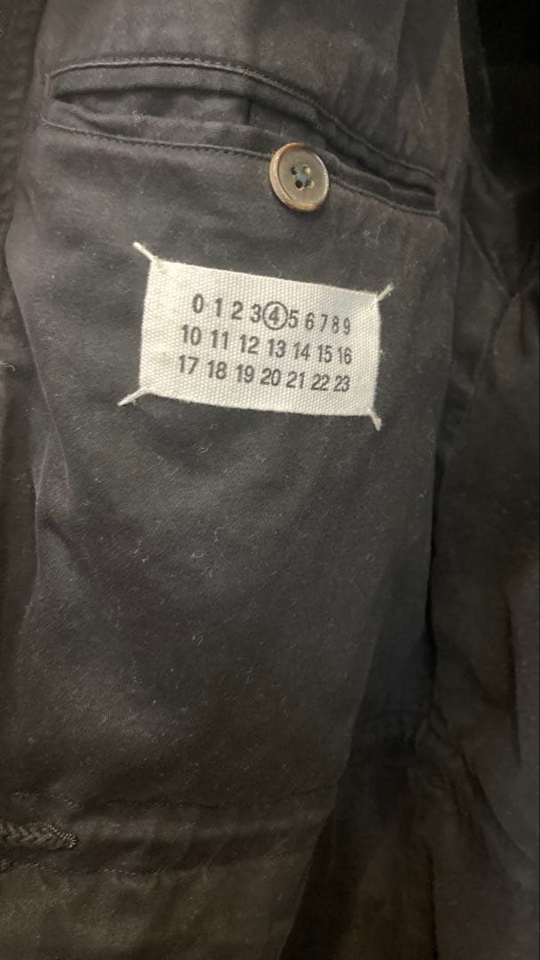 ブラック　ミリタリージャケット