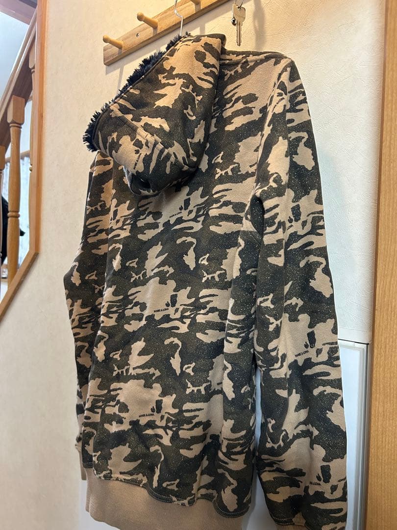 よ*し様 即完売　　　Lサイズ、MAIK & LOM カモフラージュ ジップアッ
