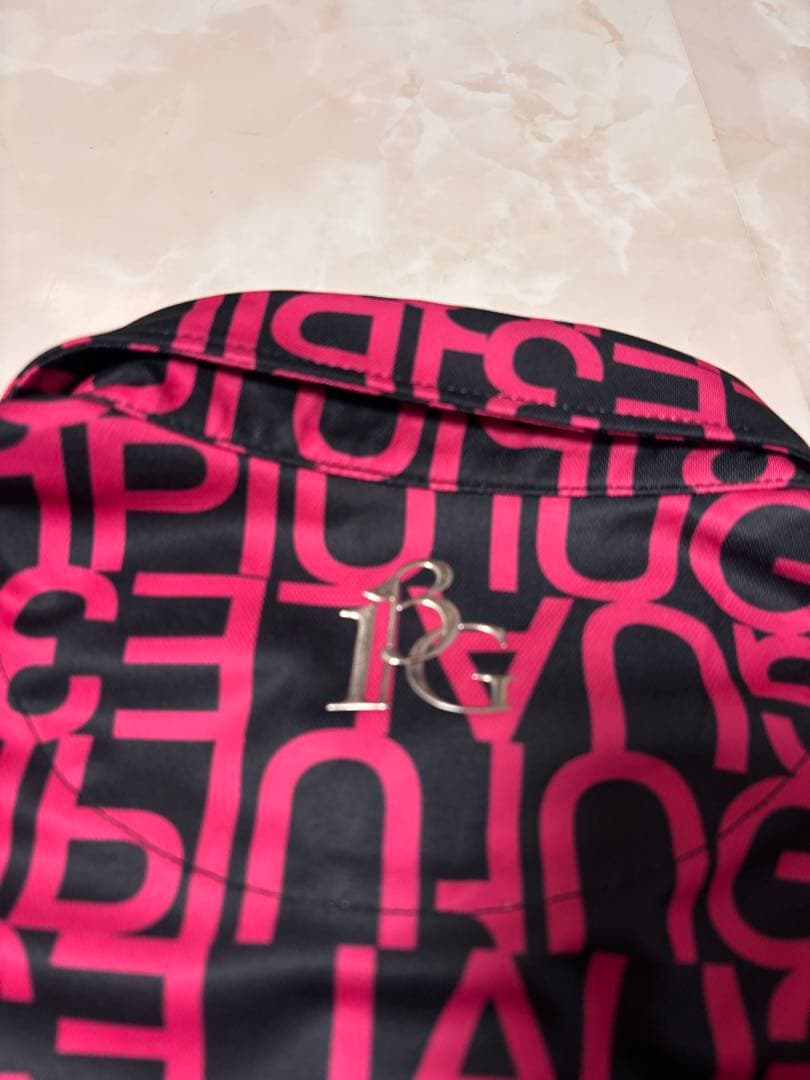 A*☆様 未着用 1PIUTUGUALES 長袖ポロシャツ Vサイズ ブラック/