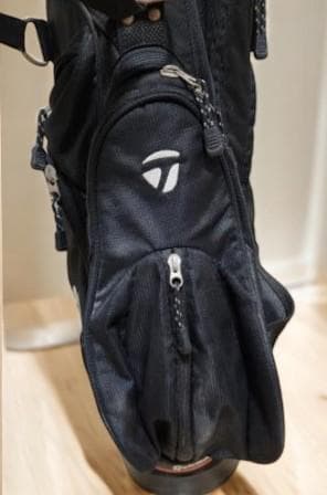 送料無料/美品　TaylorMade スタンド式キャディバッグBLACK