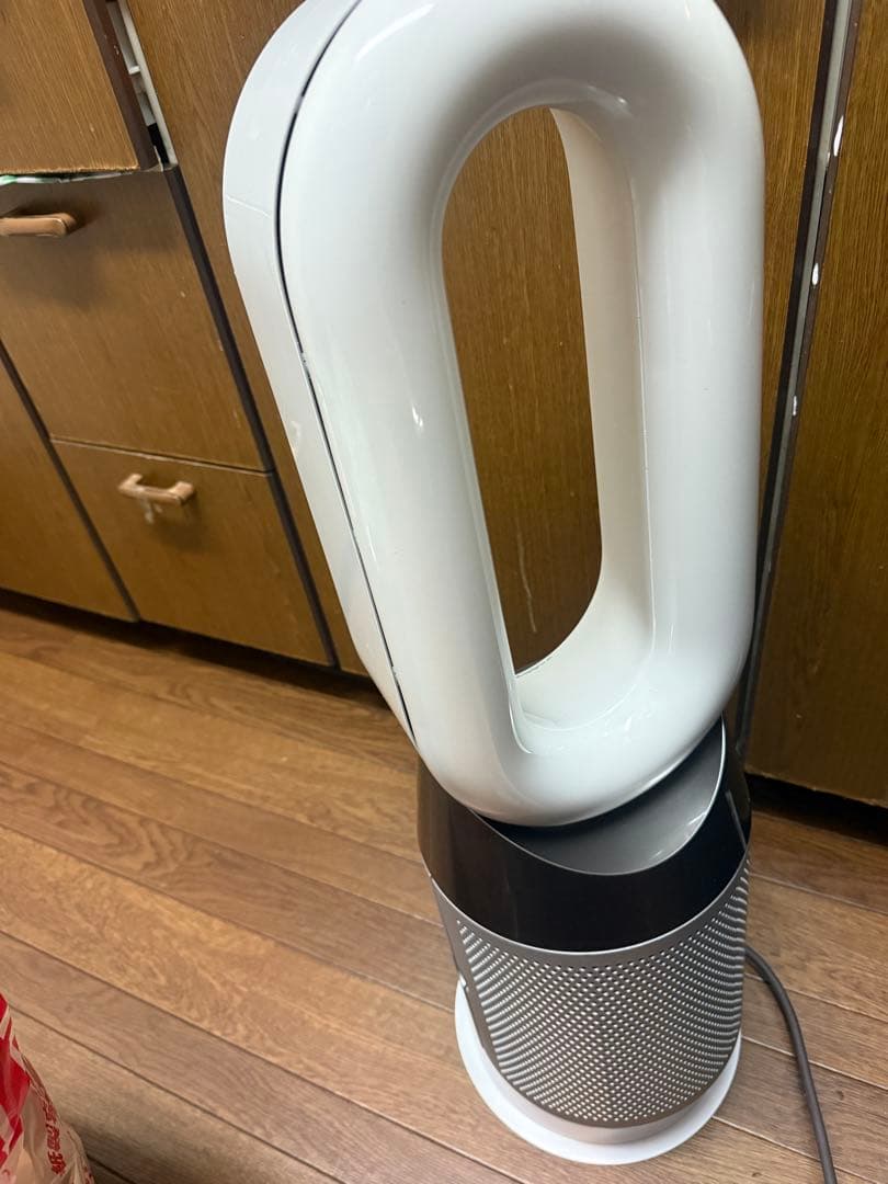 Dyson Pure Hot＋Cool 空気清浄ファンヒーター HP04