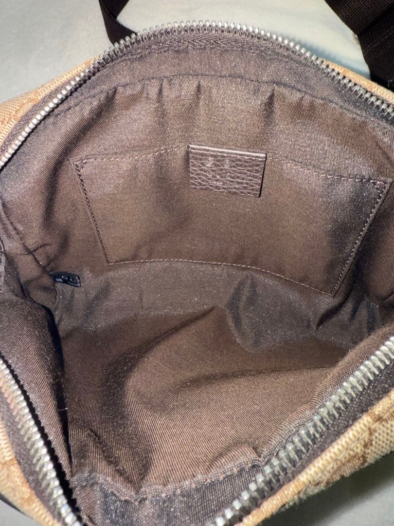 GUCCI グッチ　GGキャンバス　ウエストバッグ　ボディバッグ