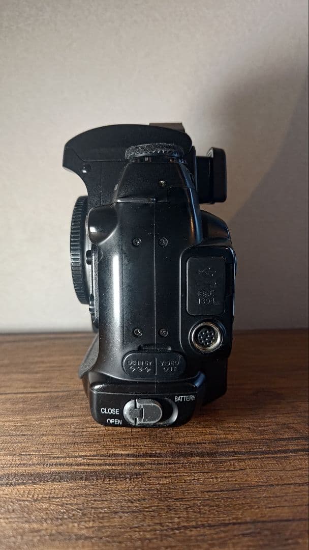 動作品 FUJIFILM S3Pro FinePix デジタル一眼レフカメラ